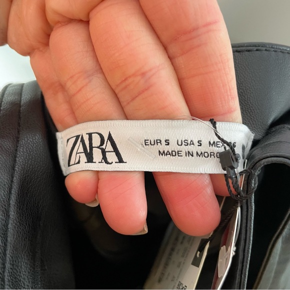 ZARA Faux Leather Jumpsuit Overalls Black Size Small NWT Sleeveless Deep V neck - Picture 7 of 11